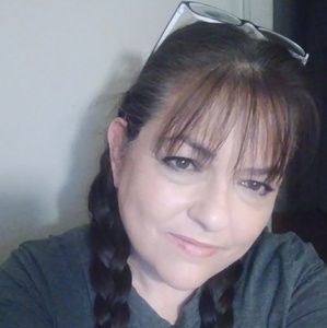 Meet your Posher, Melisa